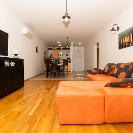 Apartman Flavia *